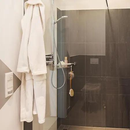 Ostseeresidenz Ferienwohnung 15 Altstadtufer